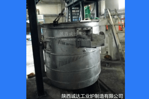 徐州500KG直流電弧爐現(xiàn)場(chǎng)安裝