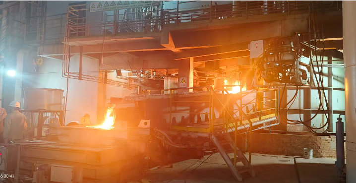 世界首臺(tái)套爐渣干法?；鼐彌_電爐在安陽(yáng)順利投產(chǎn) 引領(lǐng)行業(yè)綠色轉(zhuǎn)型